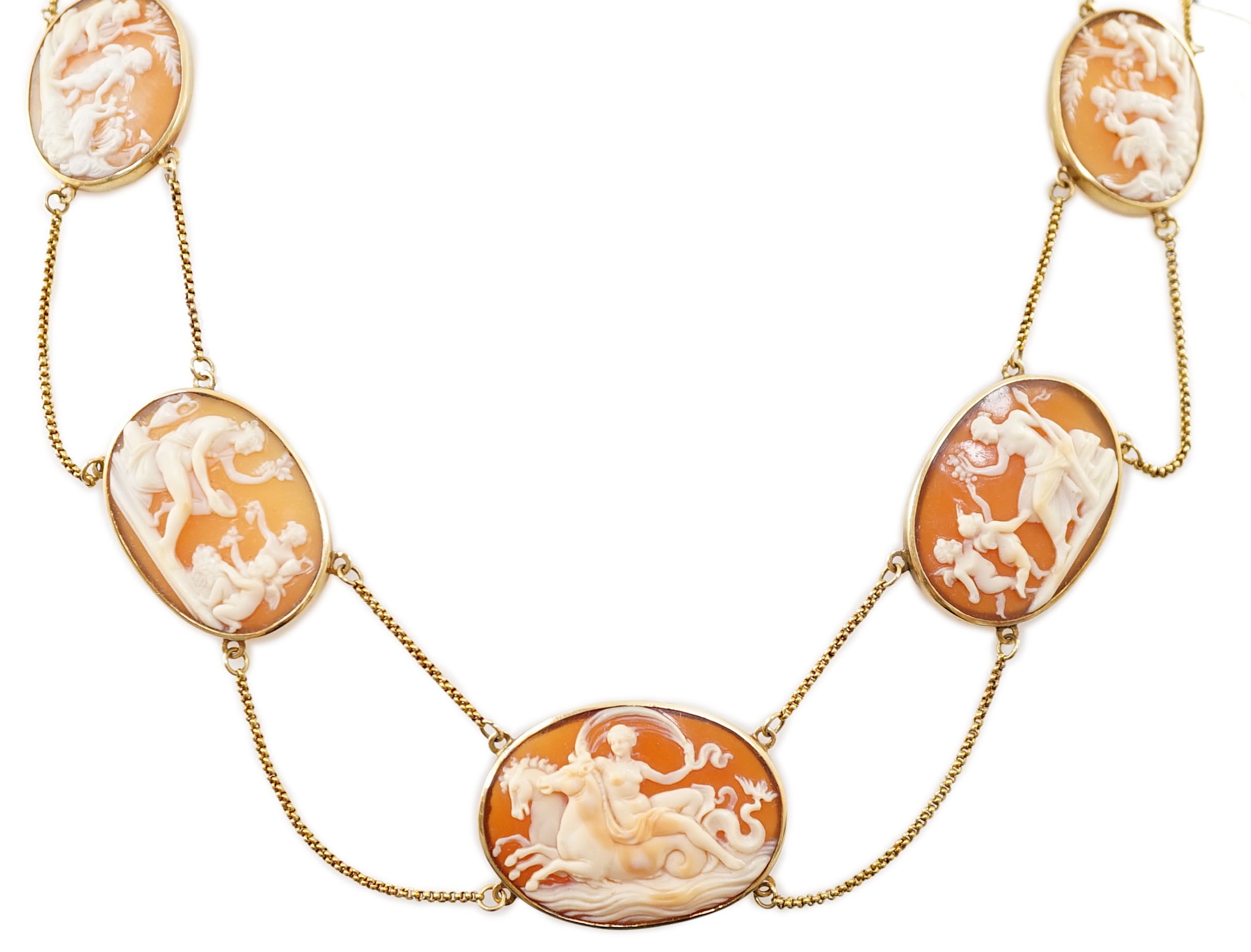 A late Victorian gold and graduated oval cameo shell necklace